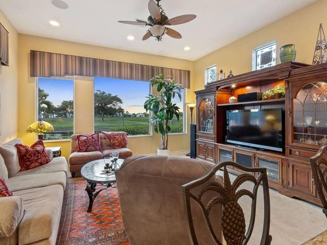 7689 NW 117th Lane, Parkland, FL 33076