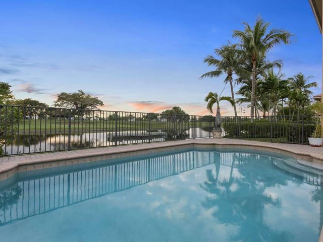 7689 NW 117th Lane, Parkland, FL 33076