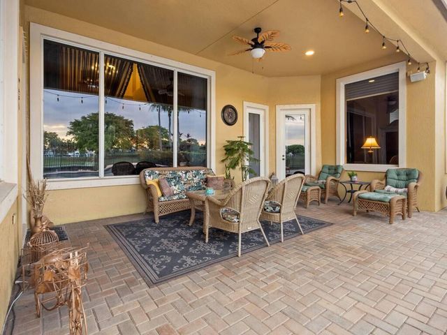 7689 NW 117th Lane, Parkland, FL 33076