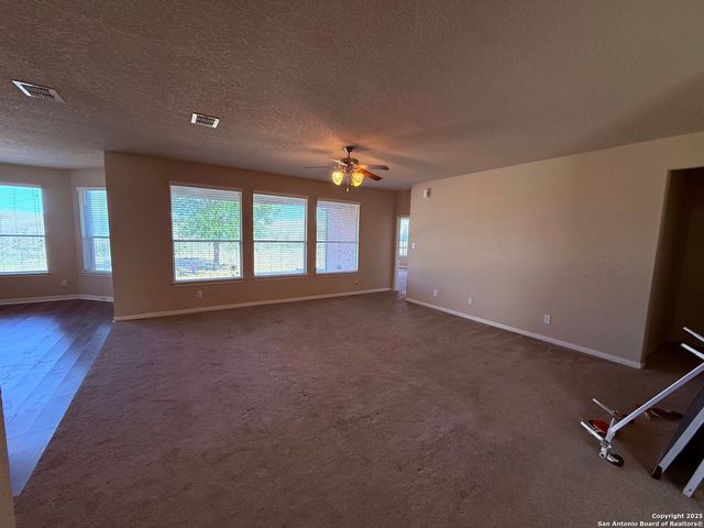 6081 COVERS CV, Schertz, TX 78108
