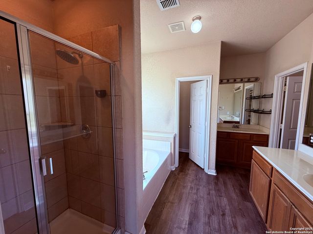 6081 COVERS CV, Schertz, TX 78108