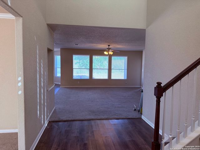6081 COVERS CV, Schertz, TX 78108