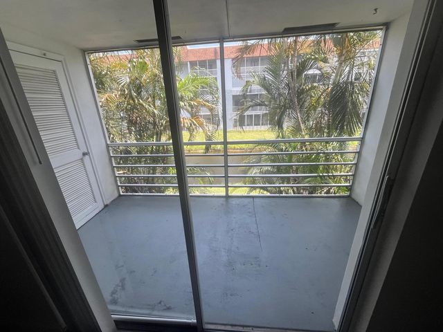 2878 Donnelly Drive 204, Atlantis, FL 33462