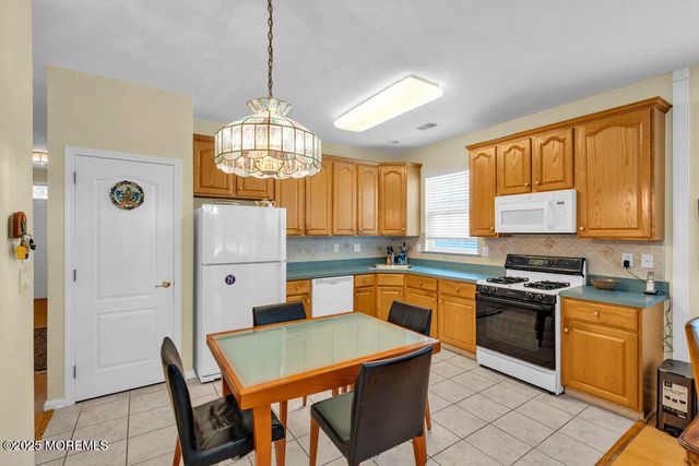 14 Spring Meadow Drive, Lakewood, NJ 08701