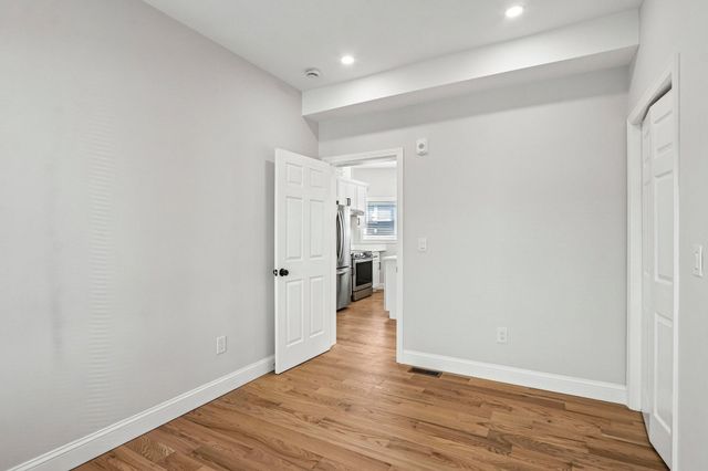 69 Albion St 69, Somerville, MA 02143