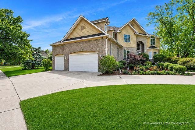 2341 Courtland Court, Aurora, IL 60502