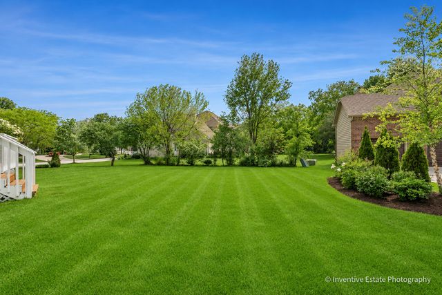 2341 Courtland Court, Aurora, IL 60502
