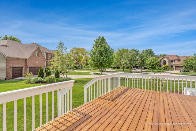 2341 Courtland Court, Aurora, IL 60502
