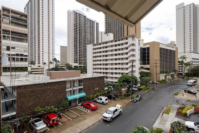 240 Liliuokalani Avenue 402, Honolulu, HI 96815