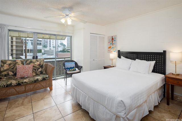 240 Liliuokalani Avenue 402, Honolulu, HI 96815
