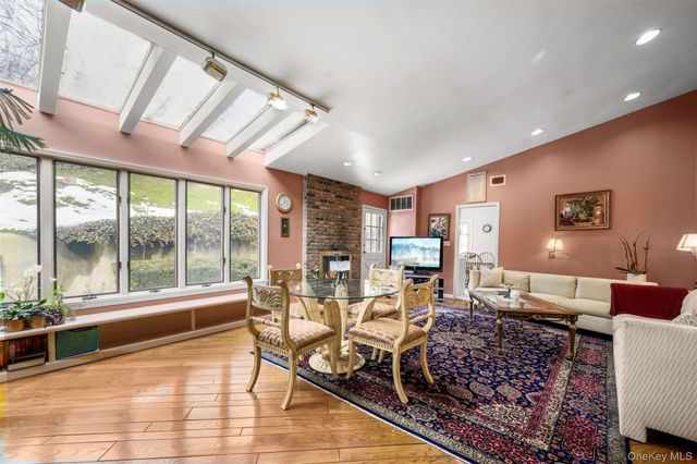 8 Pine Drive, Great Neck, NY 11021