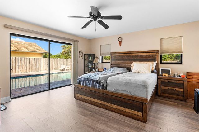 7483 Silver Woods Court, Boca Raton, FL 33433