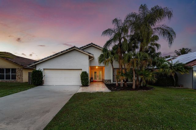 7483 Silver Woods Court, Boca Raton, FL 33433