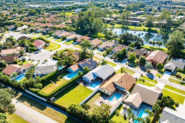 7483 Silver Woods Court, Boca Raton, FL 33433