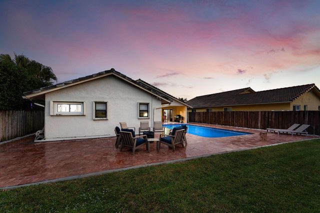 7483 Silver Woods Court, Boca Raton, FL 33433