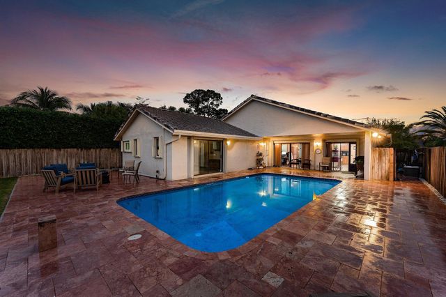 7483 Silver Woods Court, Boca Raton, FL 33433