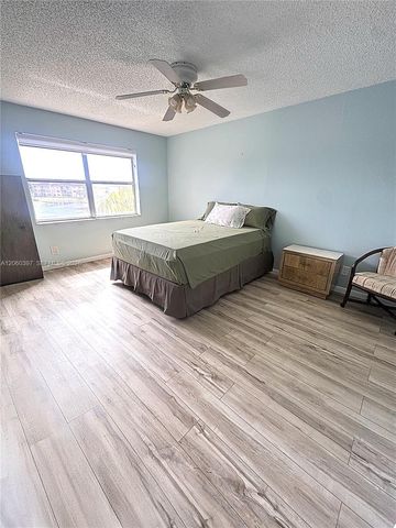 9580 Sunrise Lakes Blvd 304, Sunrise, FL 33322