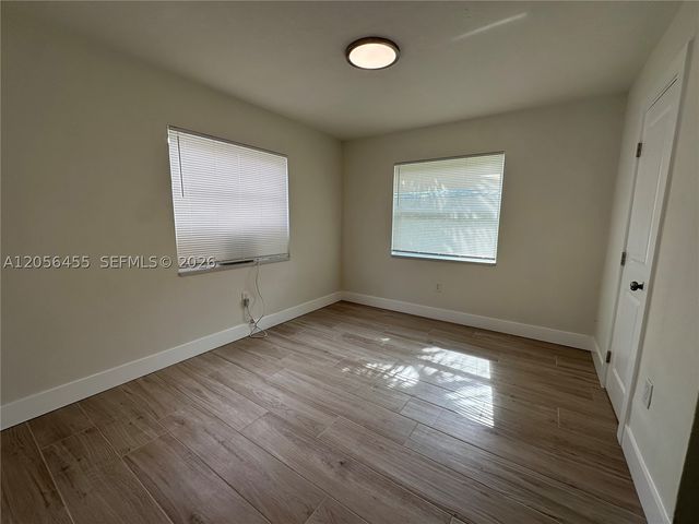 1048 E Avenue E 3, Riviera Beach, FL 33404