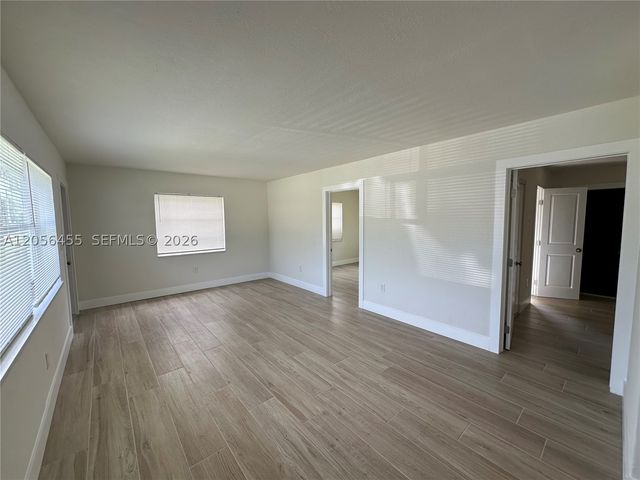 1048 E Avenue E 3, Riviera Beach, FL 33404
