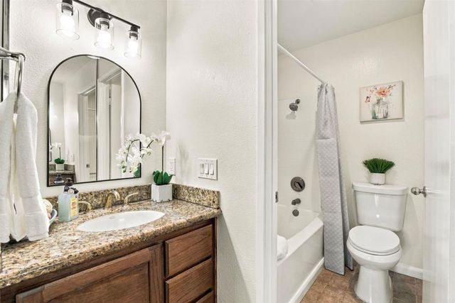 10329 Azuaga Street 257, San Diego, CA 92129