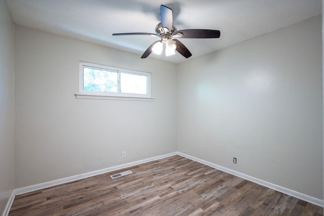 392 Booth Road, Chattanooga, TN 37411