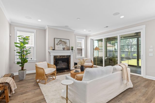 1977 Shadetree Boulevard, Johns Island, SC 29455