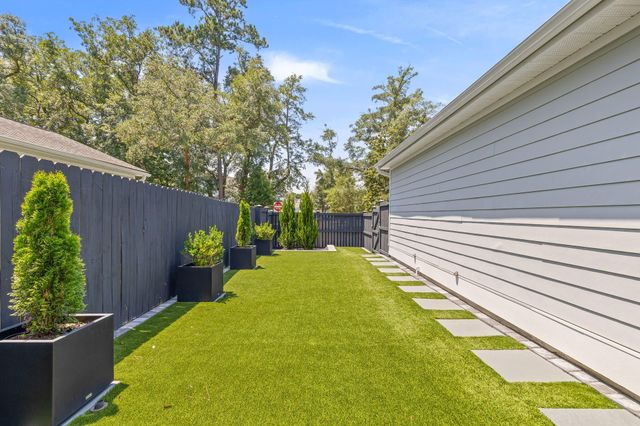1977 Shadetree Boulevard, Johns Island, SC 29455