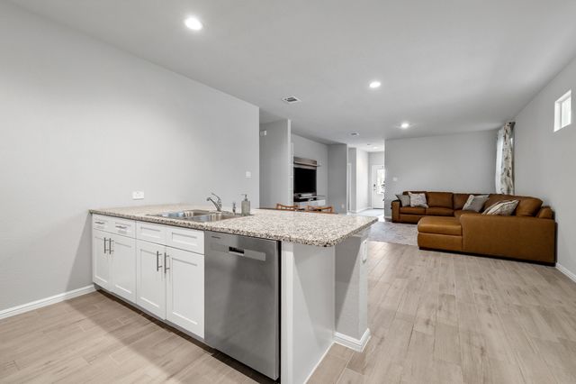 6736 Windfall Drive, Fort Worth, TX 76135