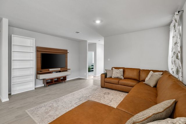 6736 Windfall Drive, Fort Worth, TX 76135