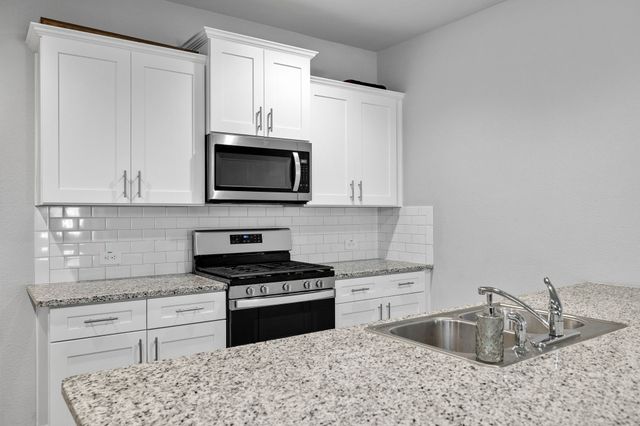 6736 Windfall Drive, Fort Worth, TX 76135