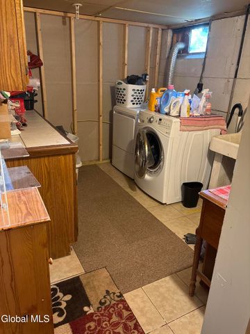 54 Ten Broeck Avenue, Greenport, NY 12534