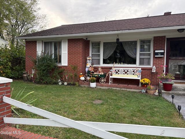 54 Ten Broeck Avenue, Greenport, NY 12534