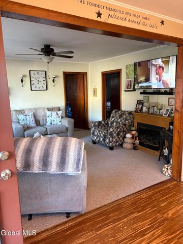 54 Ten Broeck Avenue, Greenport, NY 12534