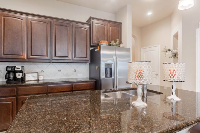 124 Gill Point Lane, Aledo, TX 76008