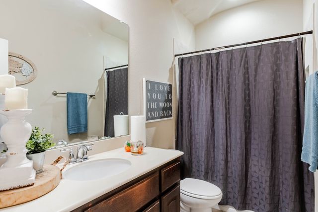 124 Gill Point Lane, Aledo, TX 76008