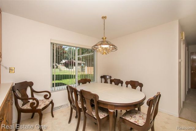 1353 Bielby Street, Waterford, MI 48328