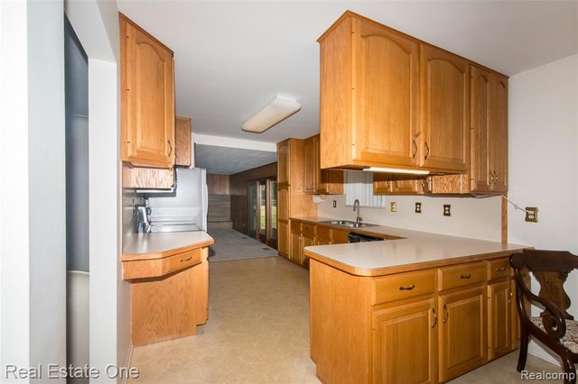 1353 Bielby Street, Waterford, MI 48328