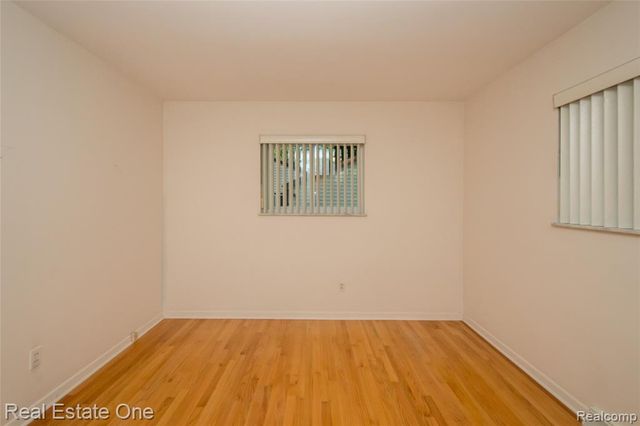 1353 Bielby Street, Waterford, MI 48328