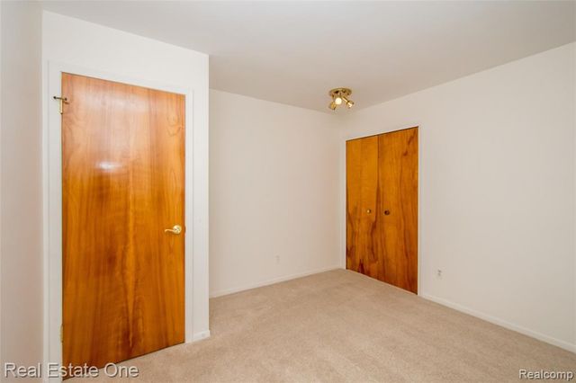 1353 Bielby Street, Waterford, MI 48328