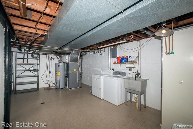 1353 Bielby Street, Waterford, MI 48328