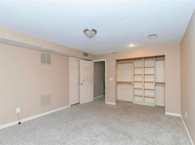 5701 NE Hidden Meadow Drive, Lee's Summit, MO 64064