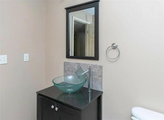 5701 NE Hidden Meadow Drive, Lee's Summit, MO 64064