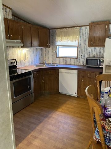 889 Rio Grande, Goodrich, TX 77351