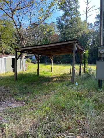 889 Rio Grande, Goodrich, TX 77351