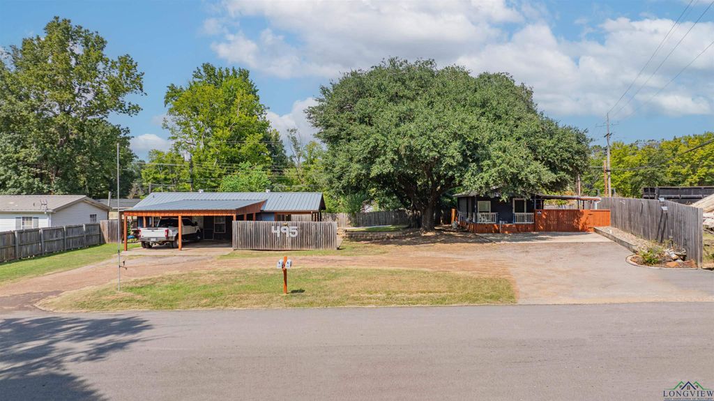 495-499 McKinnon Dr, Kilgore, TX 75662