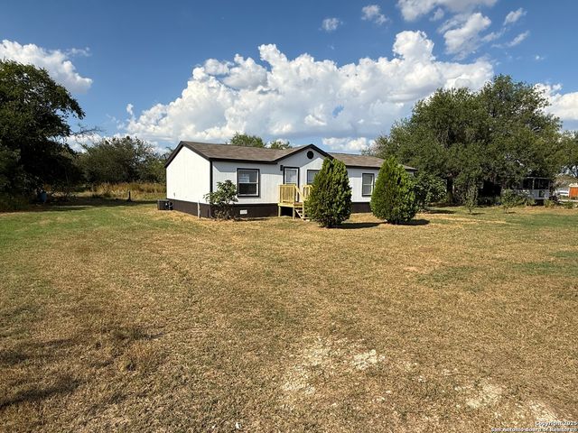 7481 dixon, Somerset, TX 78069