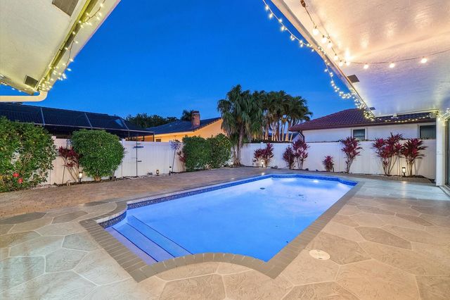 7207 NW 44 Street, Coral Springs, FL 33065