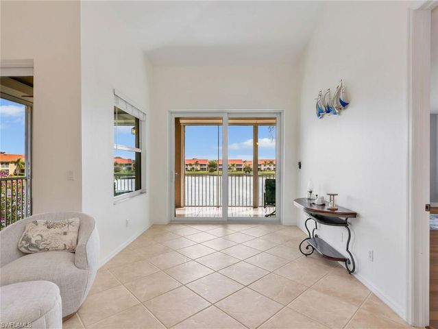2590 Marshcreek LN 201, Naples, FL 34119