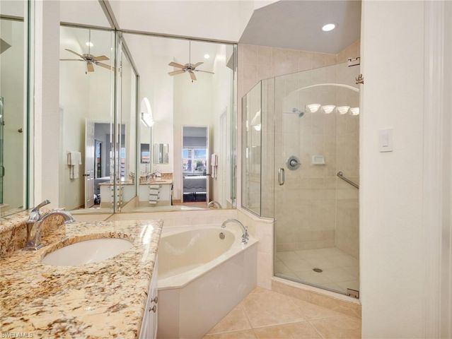 2590 Marshcreek LN 201, Naples, FL 34119