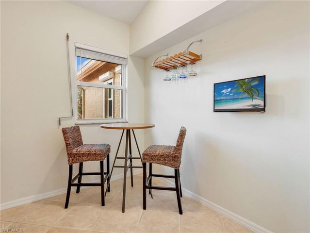 2590 Marshcreek LN 201, Naples, FL 34119